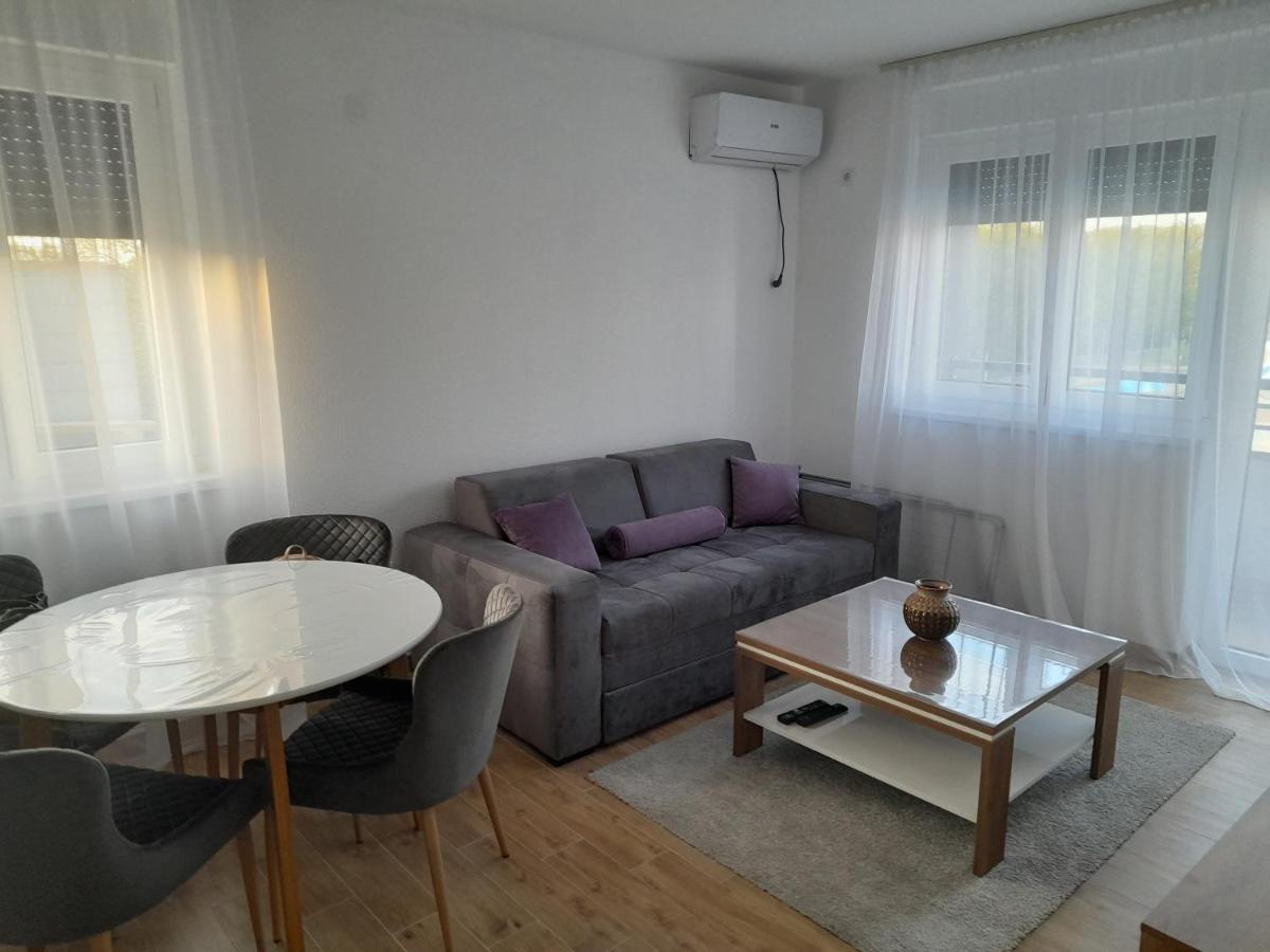 Apartmani Sunlight Vrnjačka Banja エクステリア 写真